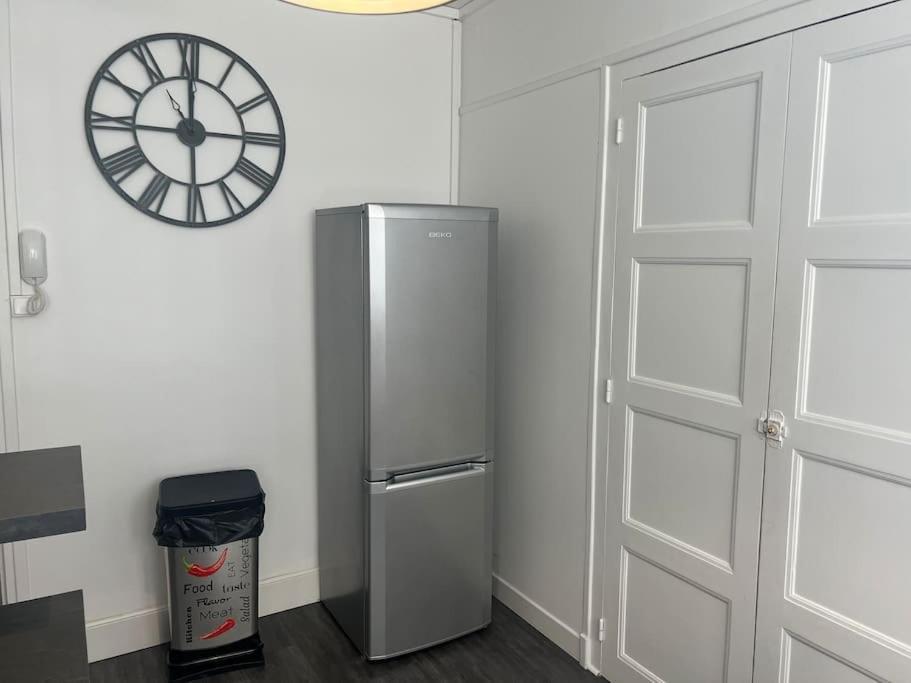 Appartement Proche Des Facs Lebon Клермон-Феран Екстериор снимка